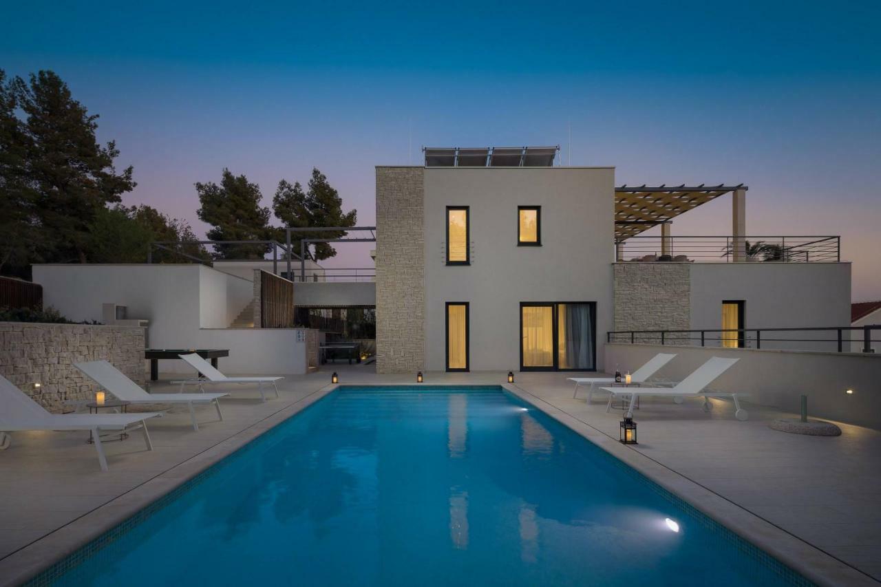 מילנה Luxury Villa Lucice View מראה חיצוני תמונה